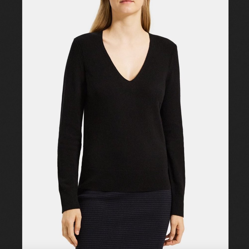 100% Cashmere Theory Sweater